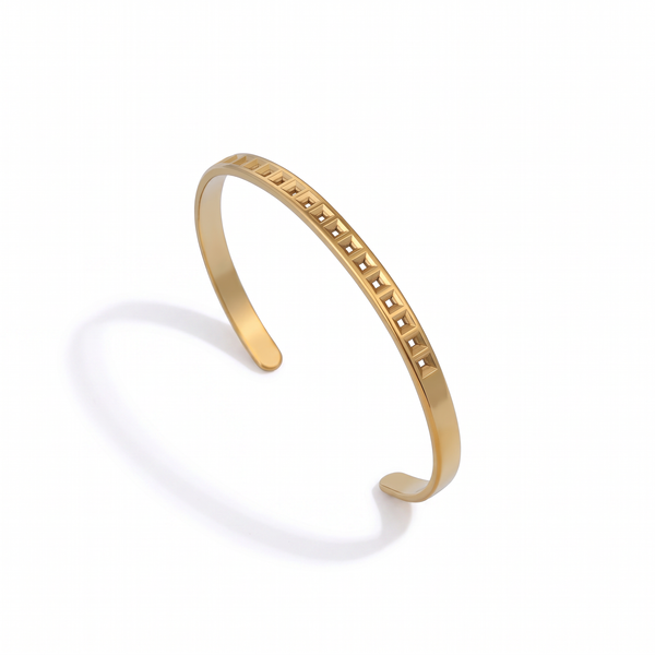The Studs – 18K Gold Pyramid Bangle Bracelet
