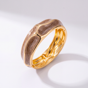 The Golden Halo Bangel