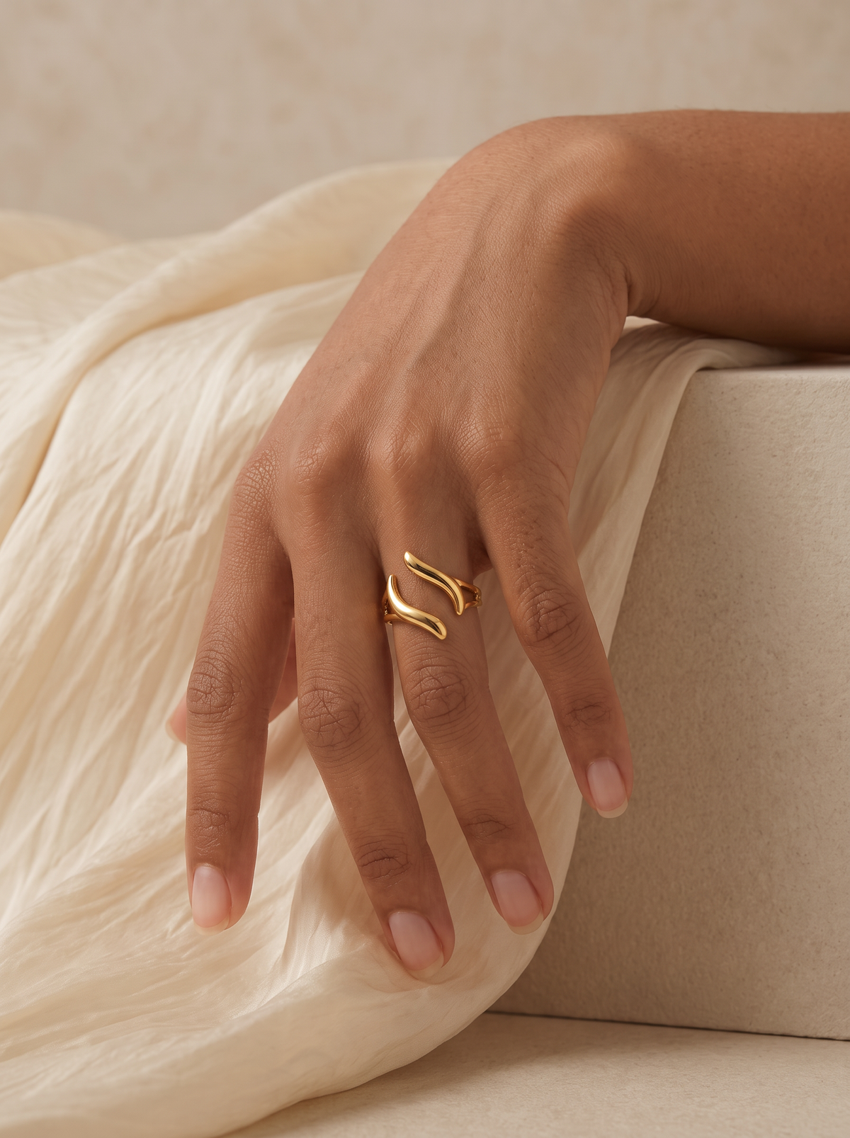 The Crescent – 18K Gold Sculptural Ring