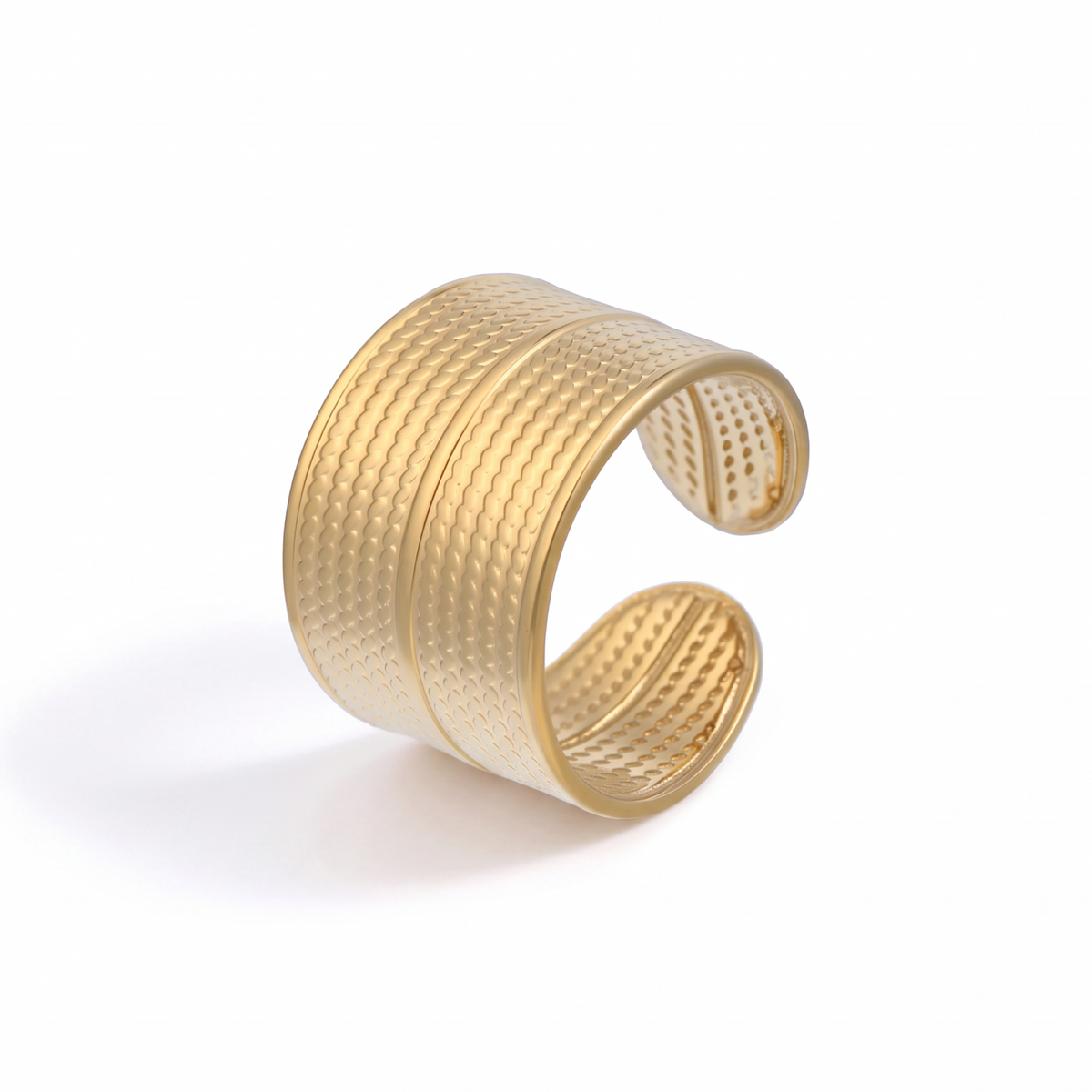 The Mesh – 18K Gold Textured Cuff Ring