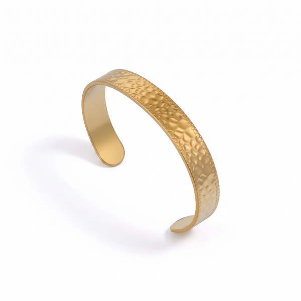 The Hammered – 18K Gold Textured Bangle Bracelet