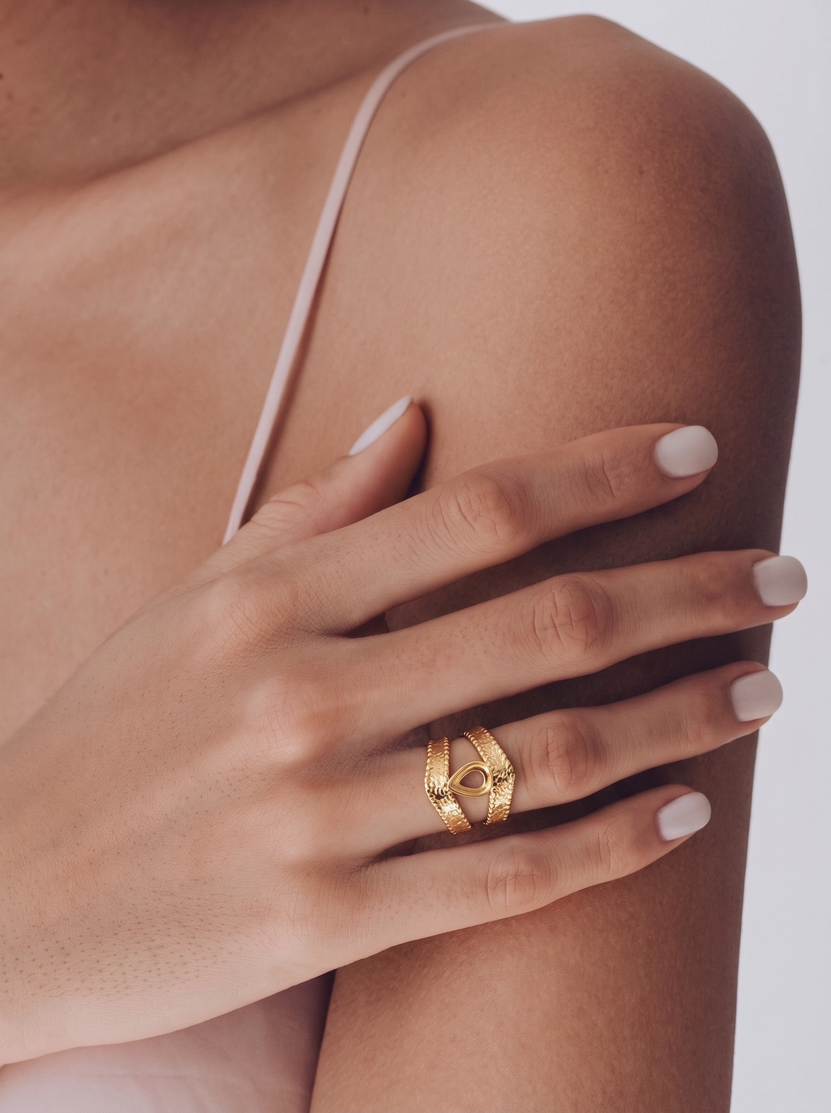The Infinity – 18K Gold Textured Cuff Ring