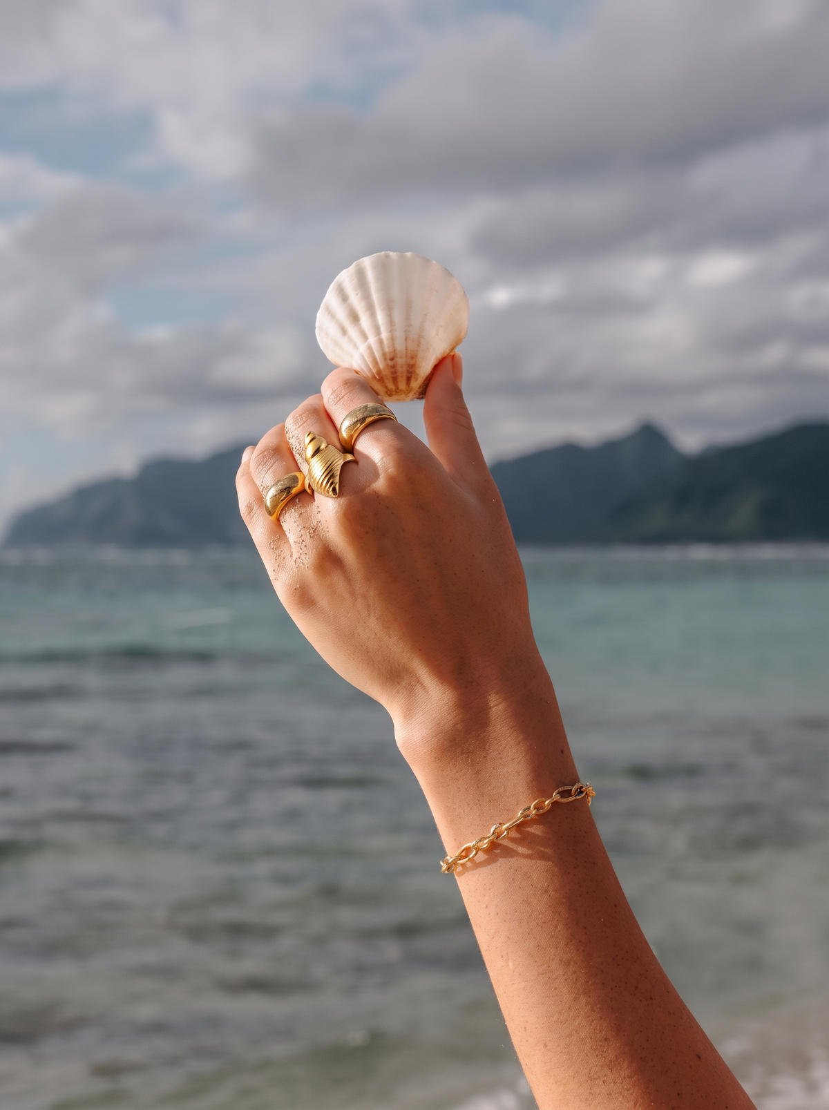 The Conch – 18K Gold Spiral Shell Ring