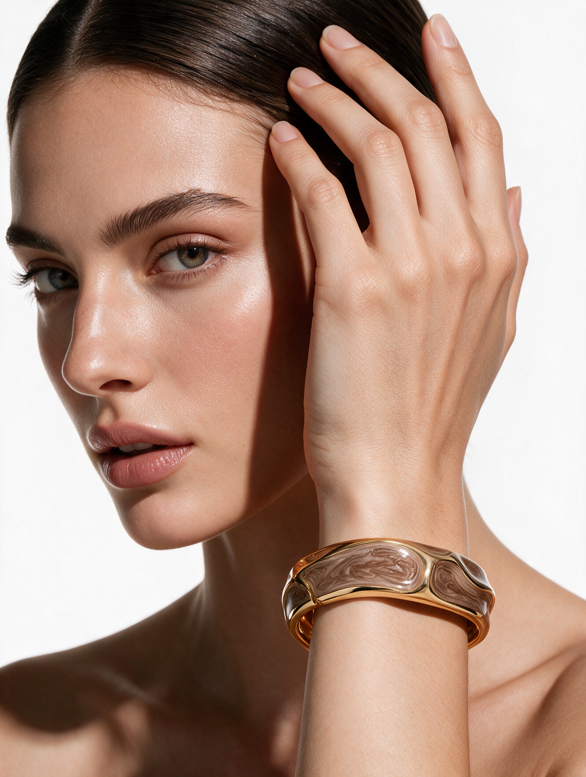 The Golden Halo Bangel