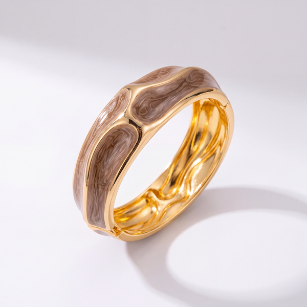 The Golden Halo Bangel