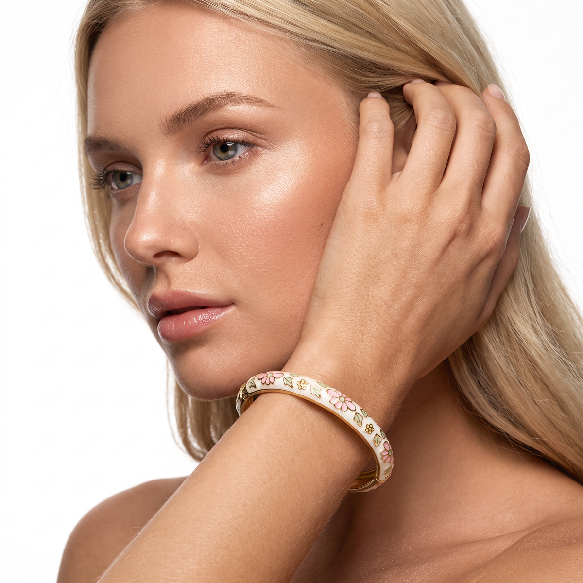 The Daisy Garden Gold Bangle