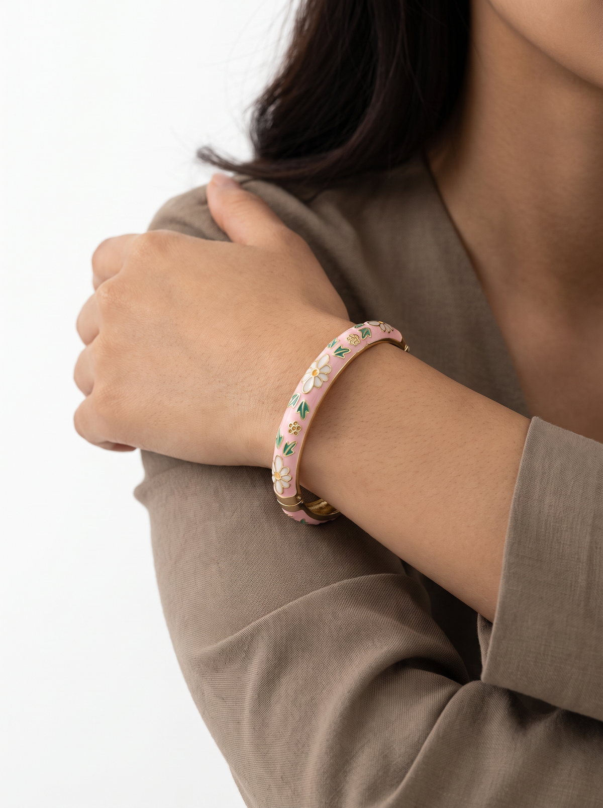 The Daisy Garden Gold Bangle